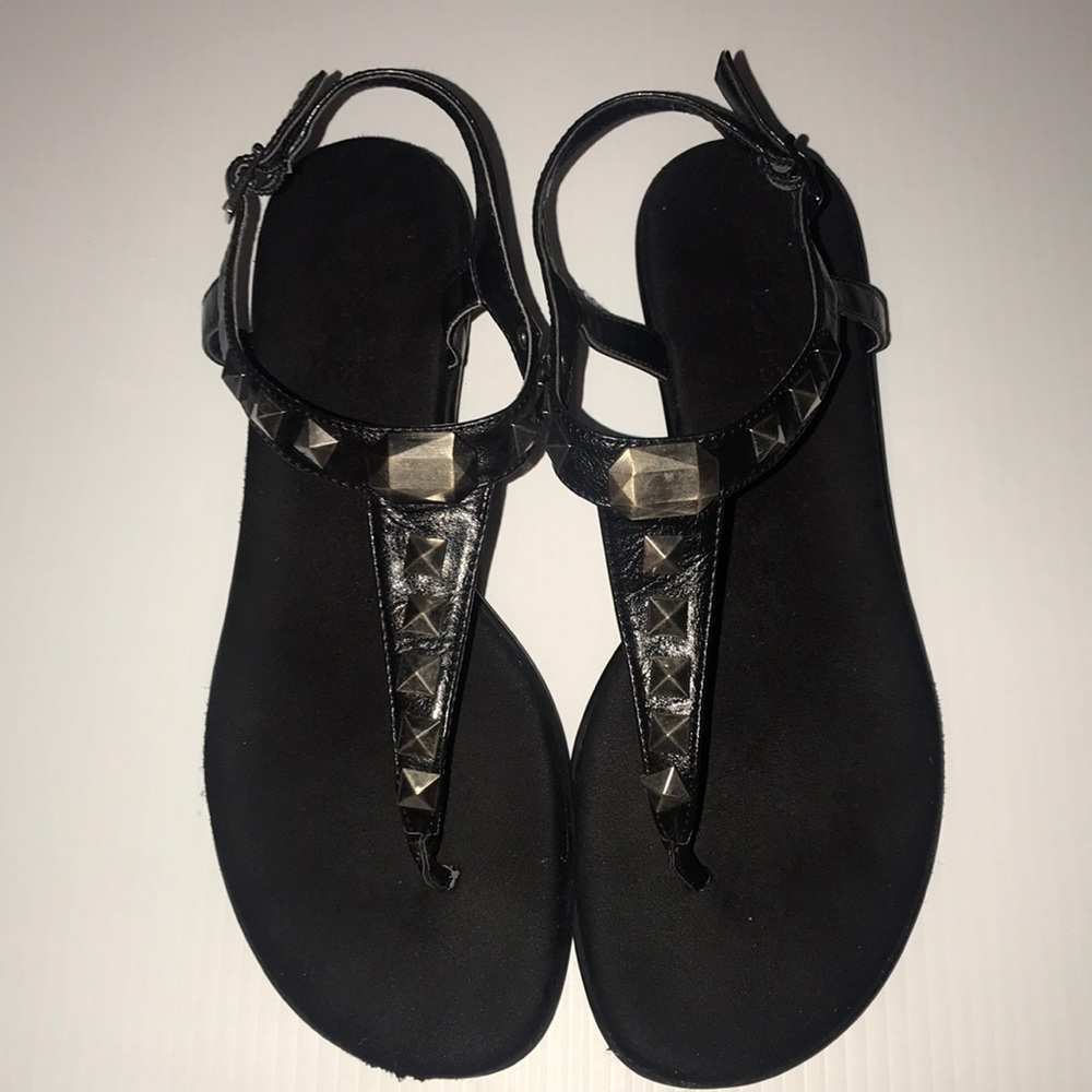 🌟 Studded Black Sandals 🌟